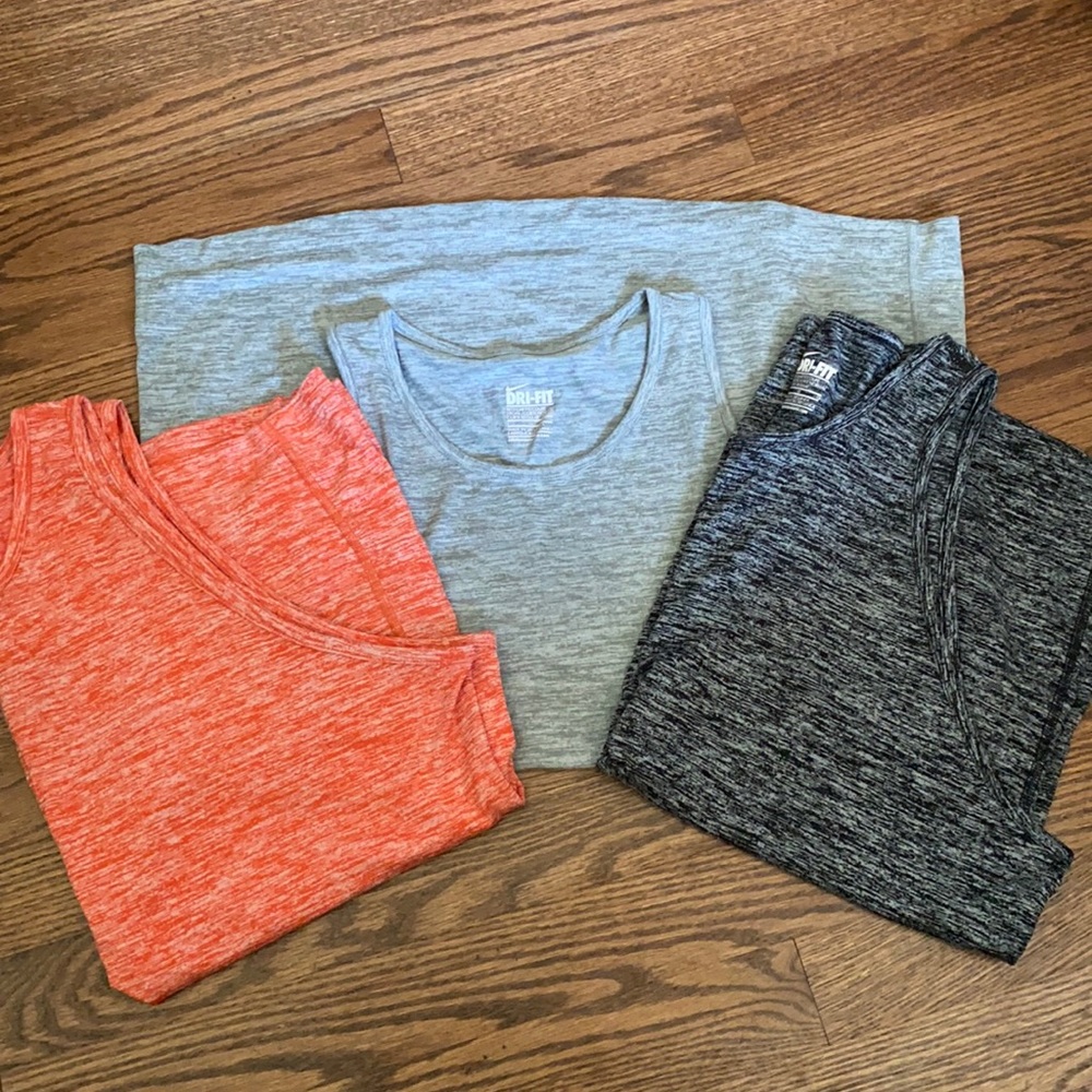 3 NIKE DRI FIT tanks